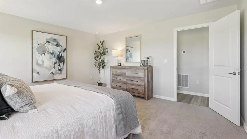 2074 NE 28th Place Ocala FL 34470