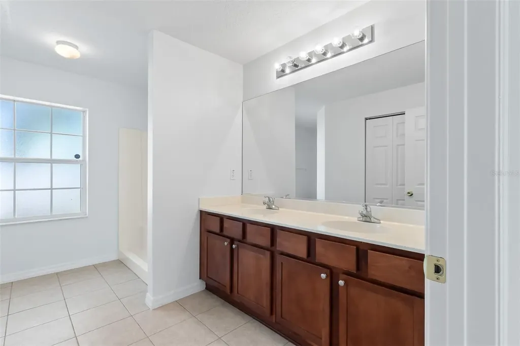 90 Universial Trail Palm Coast FL 32164