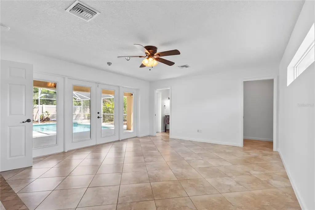 90 Universial Trail Palm Coast FL 32164