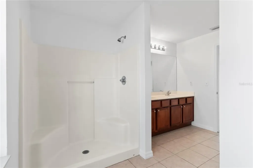 90 Universial Trail Palm Coast FL 32164