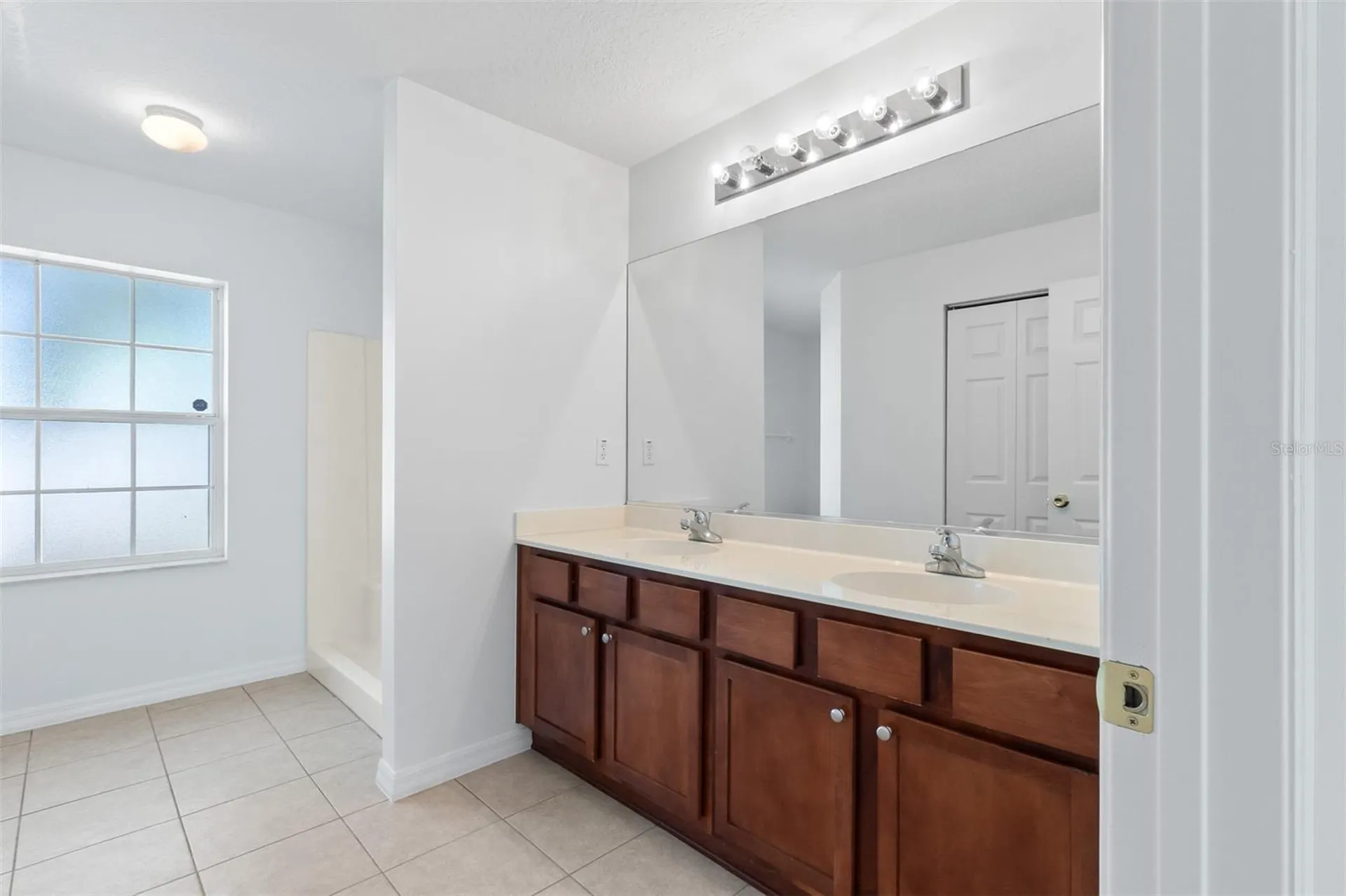 90 Universial Trail Palm Coast FL 32164