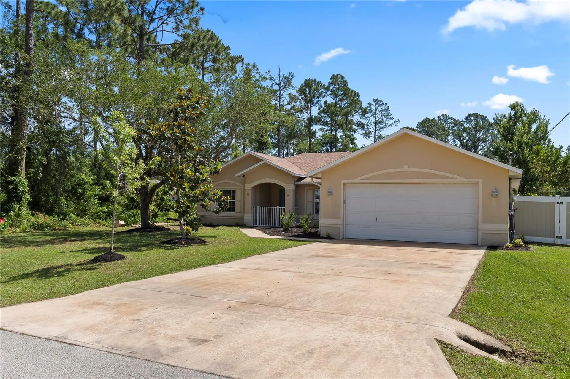 90 Universial Trail Palm Coast FL 32164