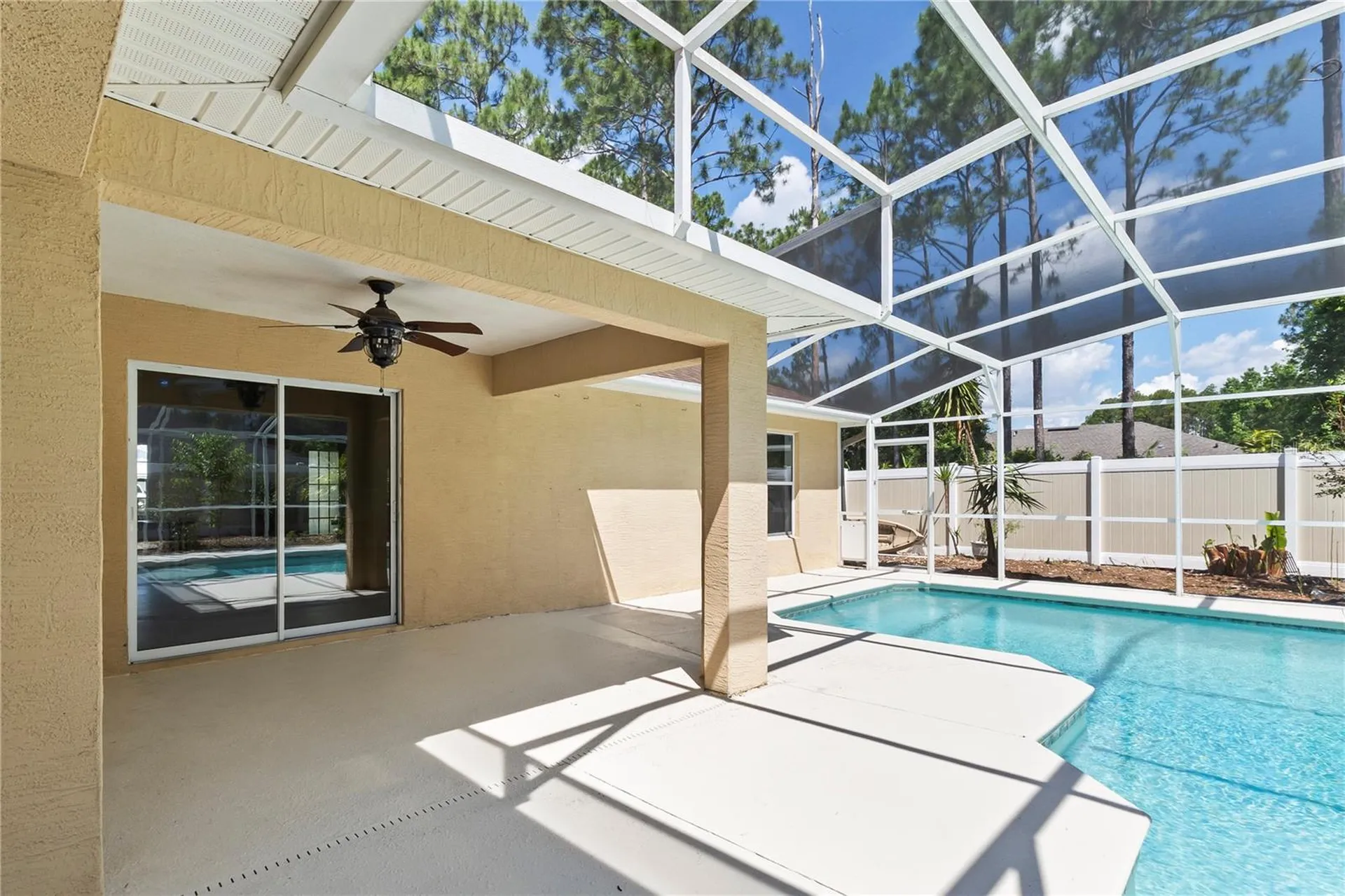 90 Universial Trail Palm Coast FL 32164
