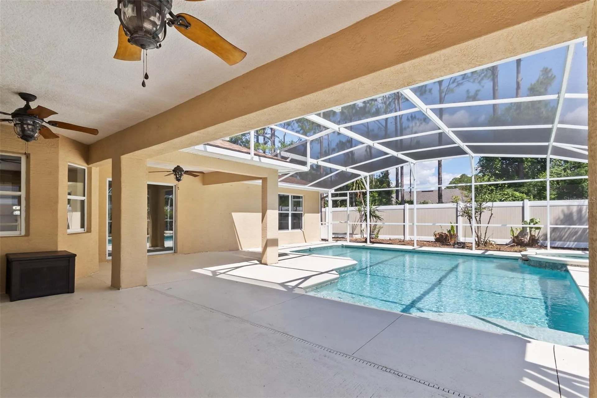 90 Universial Trail Palm Coast FL 32164
