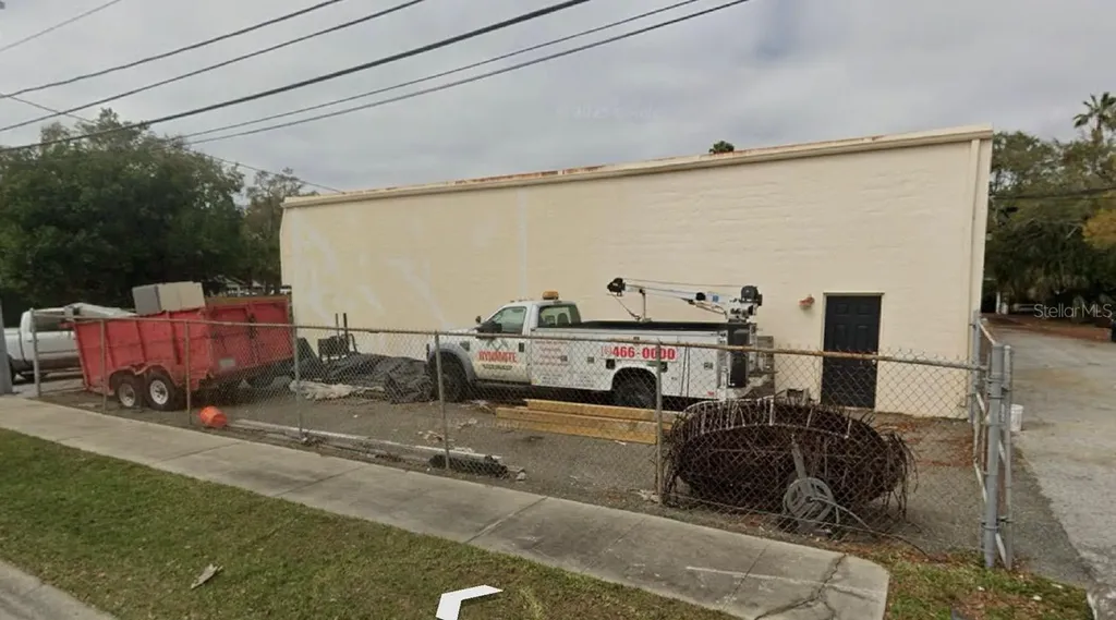 1211 Hamlet Avenue Clearwater FL 33756
