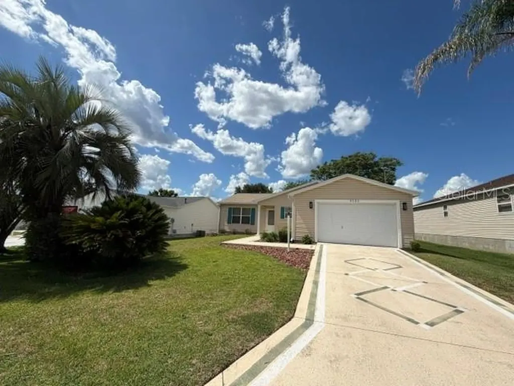 9523 SE 168th Maplesong Lane The Villages FL 32162