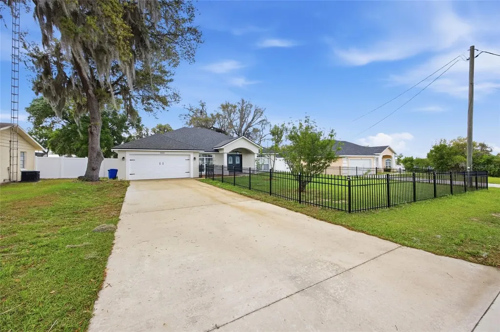10058 SE 105th Place Belleview FL 34420