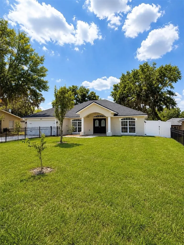 10058 SE 105th Place Belleview FL 34420