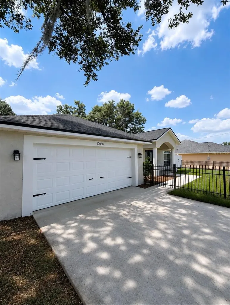 10058 SE 105th Place Belleview FL 34420