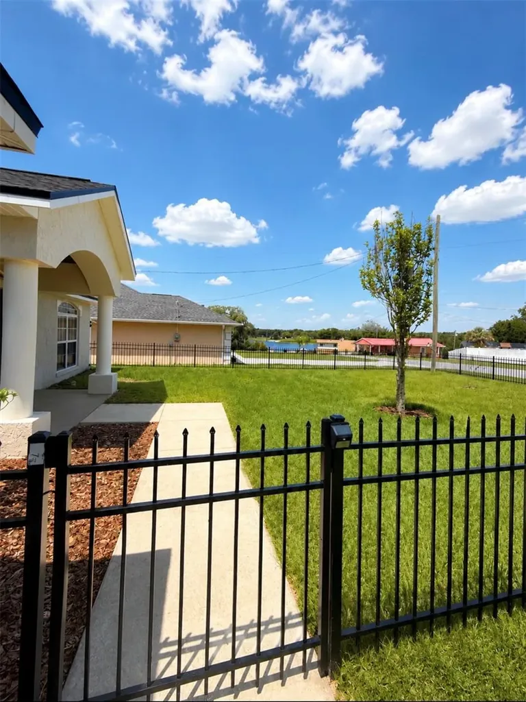 10058 SE 105th Place Belleview FL 34420