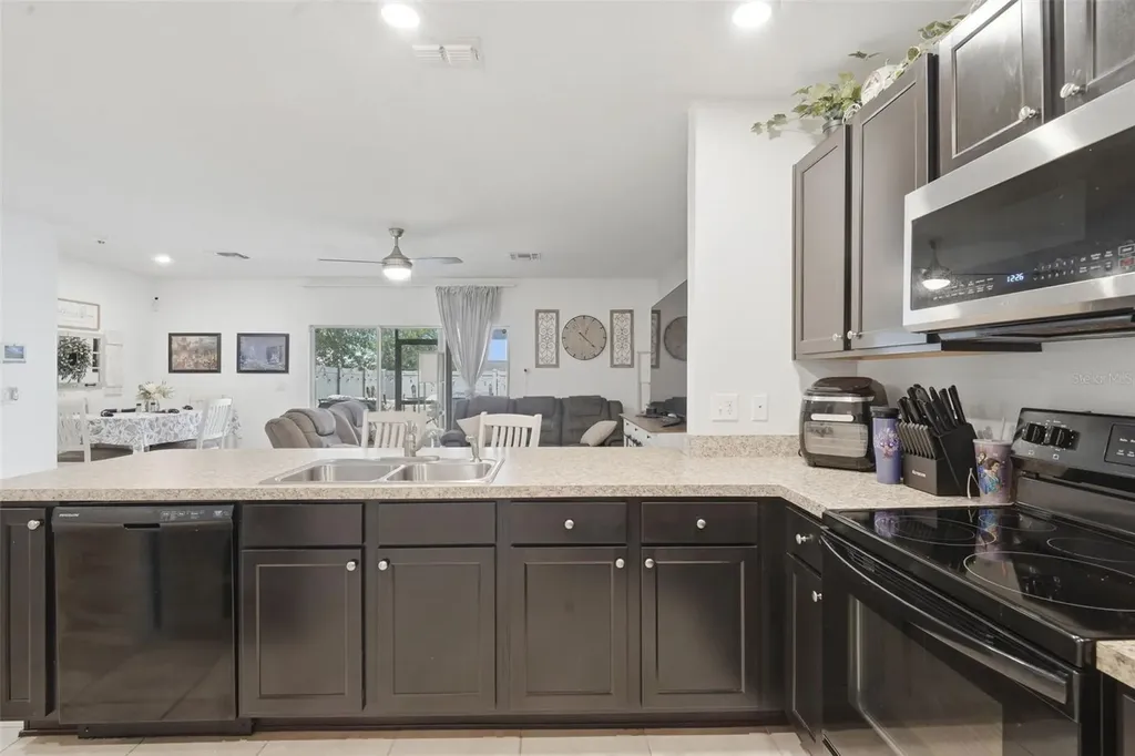 9017 Alba Lane Kissimmee FL 34747