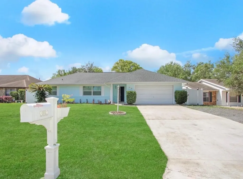 919 Sylvia Drive Deltona FL 32725