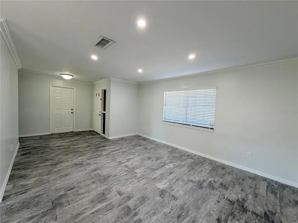143 Cranfield Court Orlando FL 32835