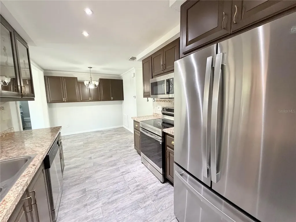 143 Cranfield Court Orlando FL 32835