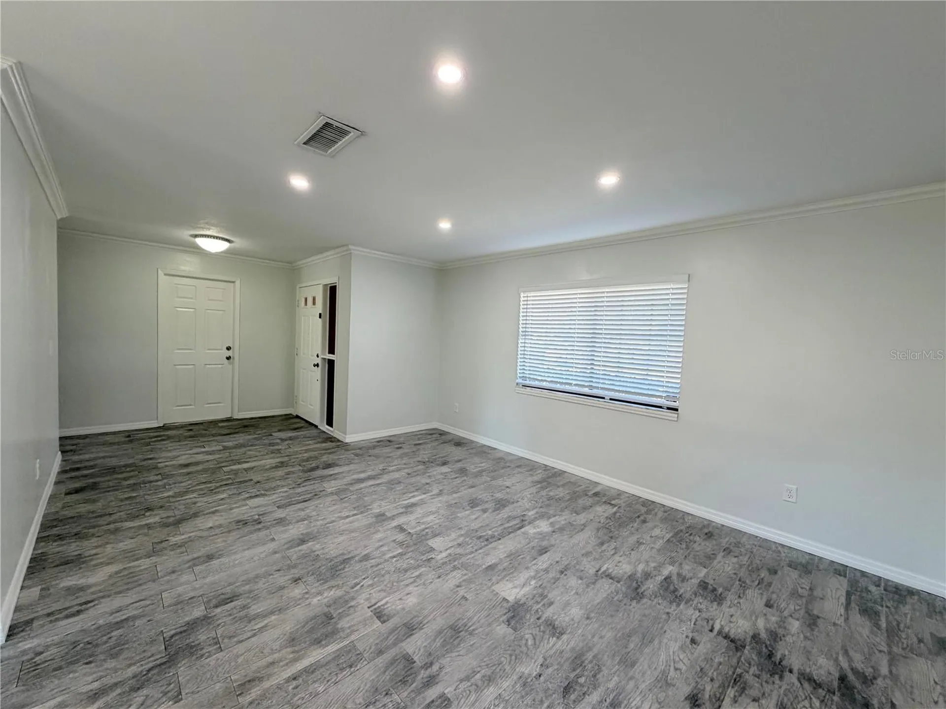 143 Cranfield Court Orlando FL 32835