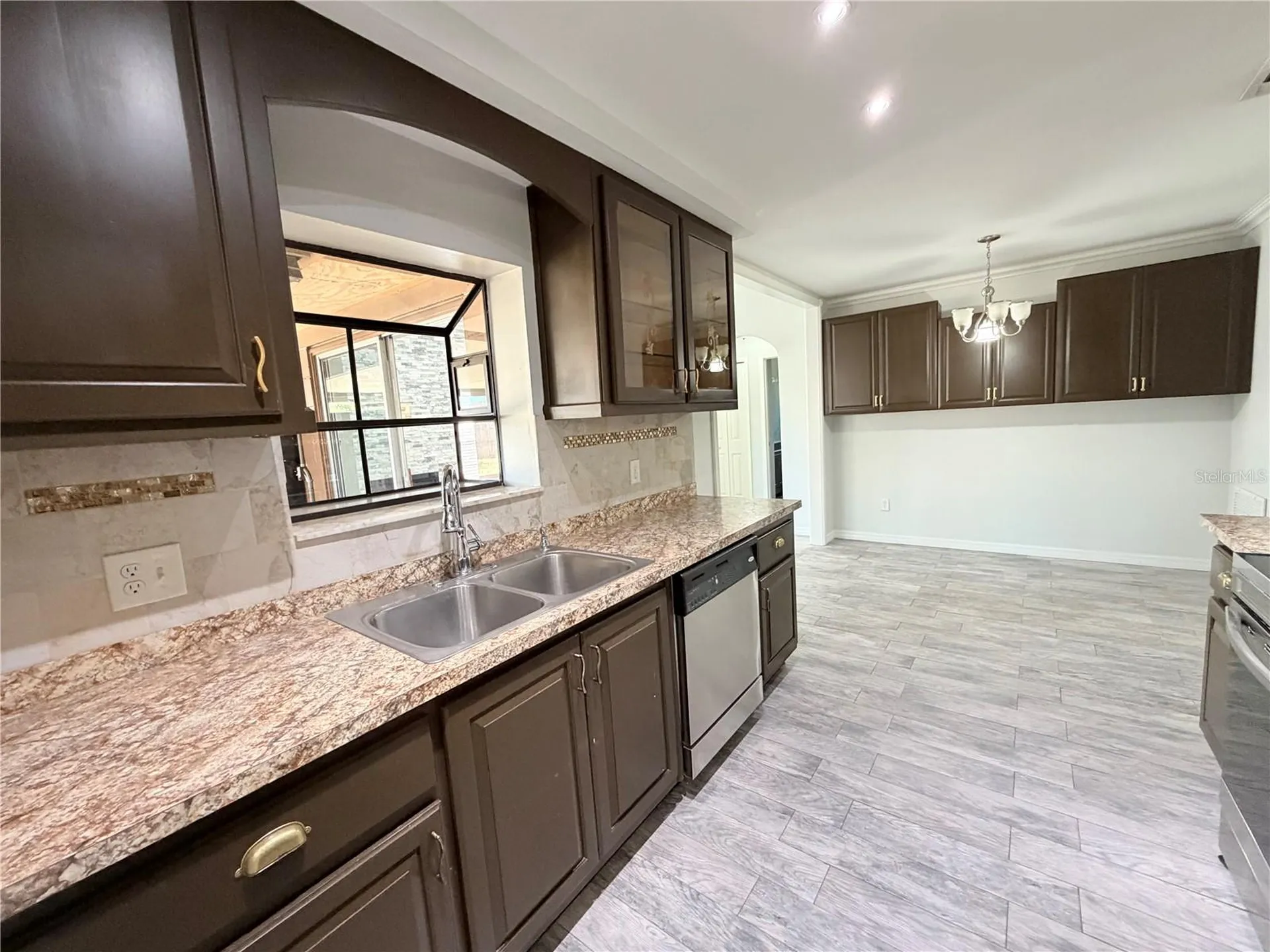 143 Cranfield Court Orlando FL 32835