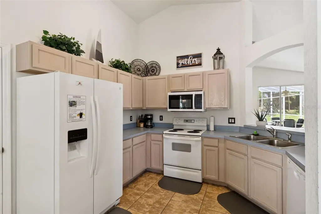 301 Troon Circle Davenport FL 33897