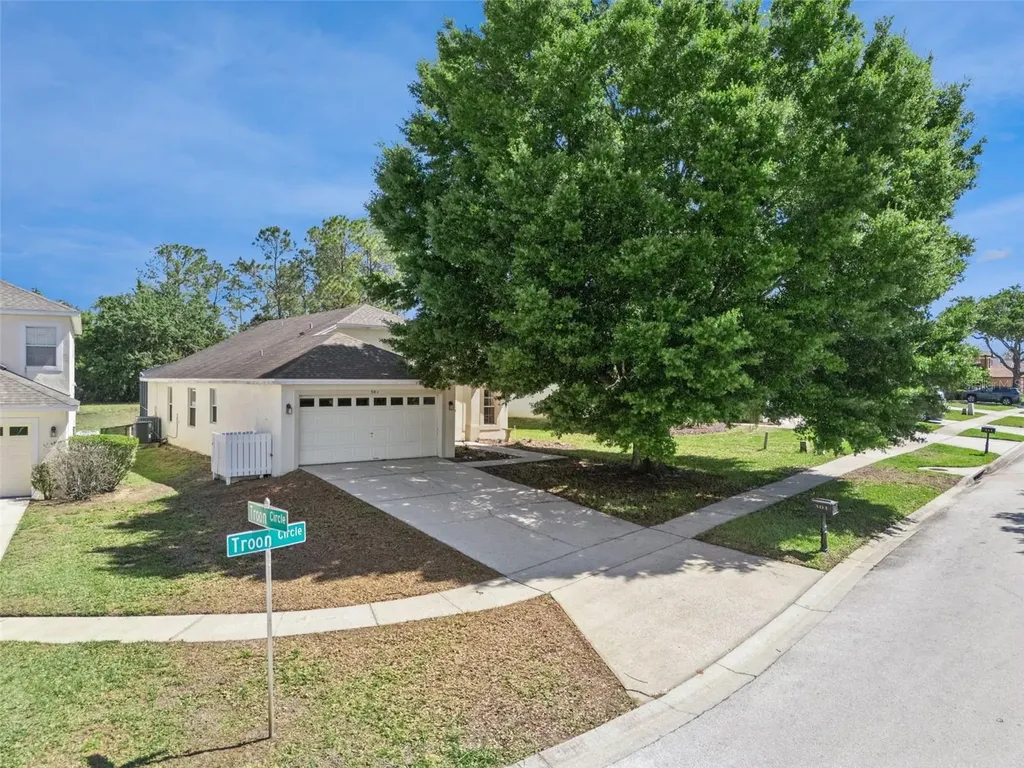 301 Troon Circle Davenport FL 33897
