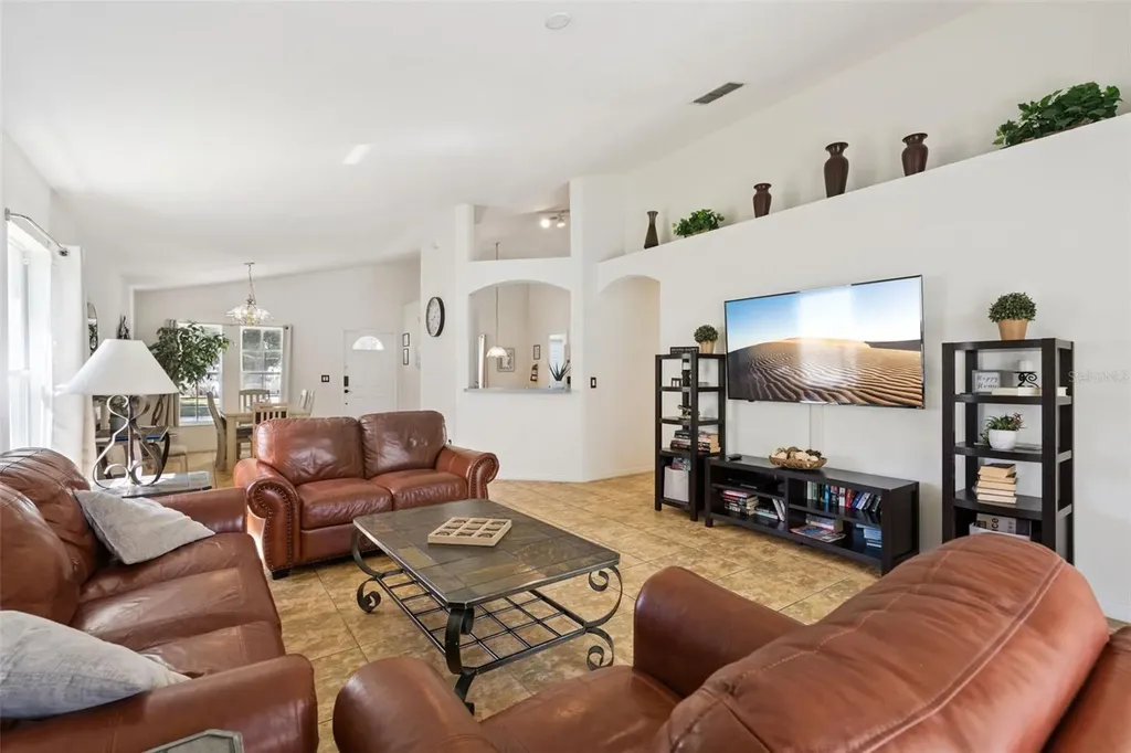 301 Troon Circle Davenport FL 33897