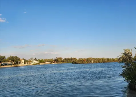 100 Circuit Road Nokomis FL 34275