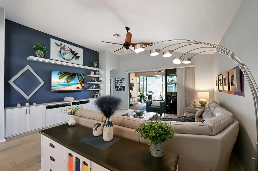 6702 41st Street Circle E Sarasota FL 34243