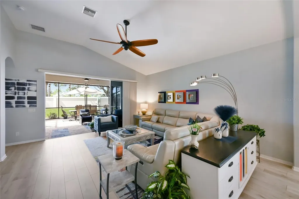 6702 41st Street Circle E Sarasota FL 34243