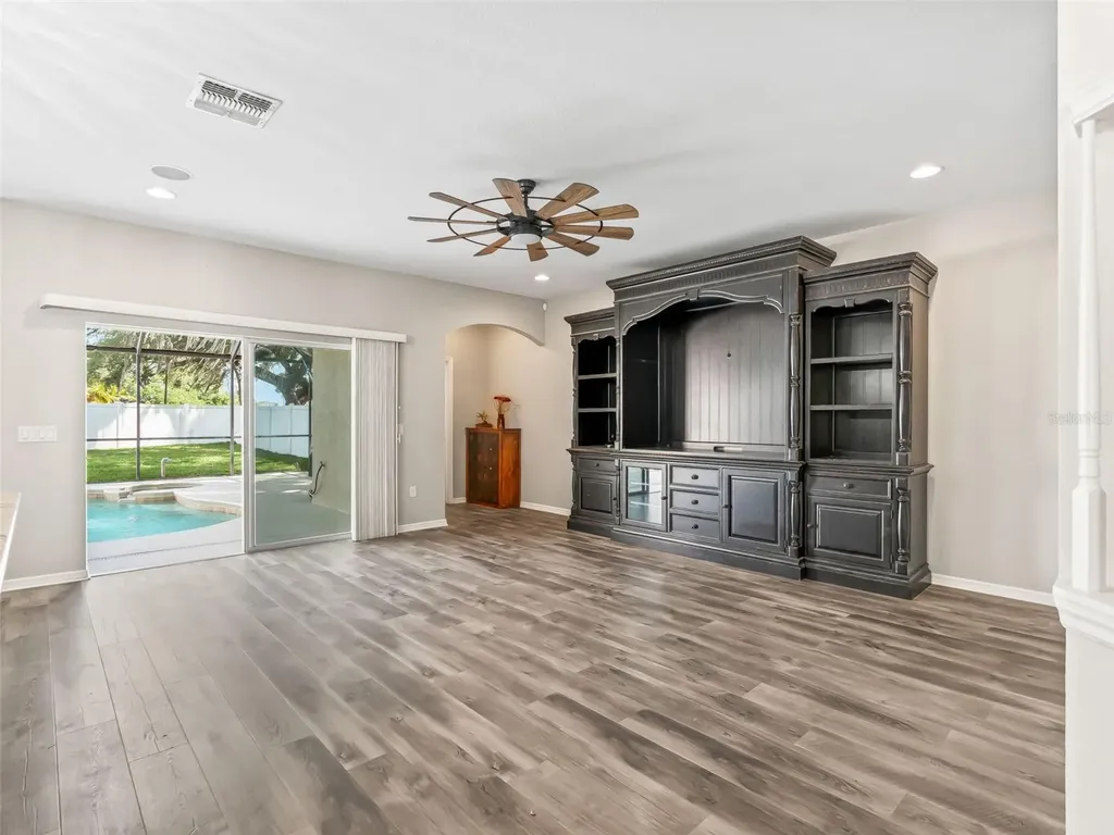 4942 NE 123rd Lane Oxford FL 34484