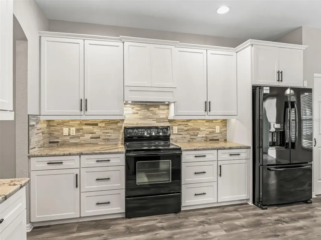 4942 NE 123rd Lane Oxford FL 34484