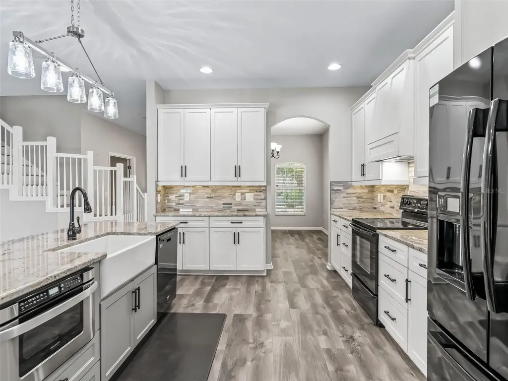 4942 NE 123rd Lane Oxford FL 34484
