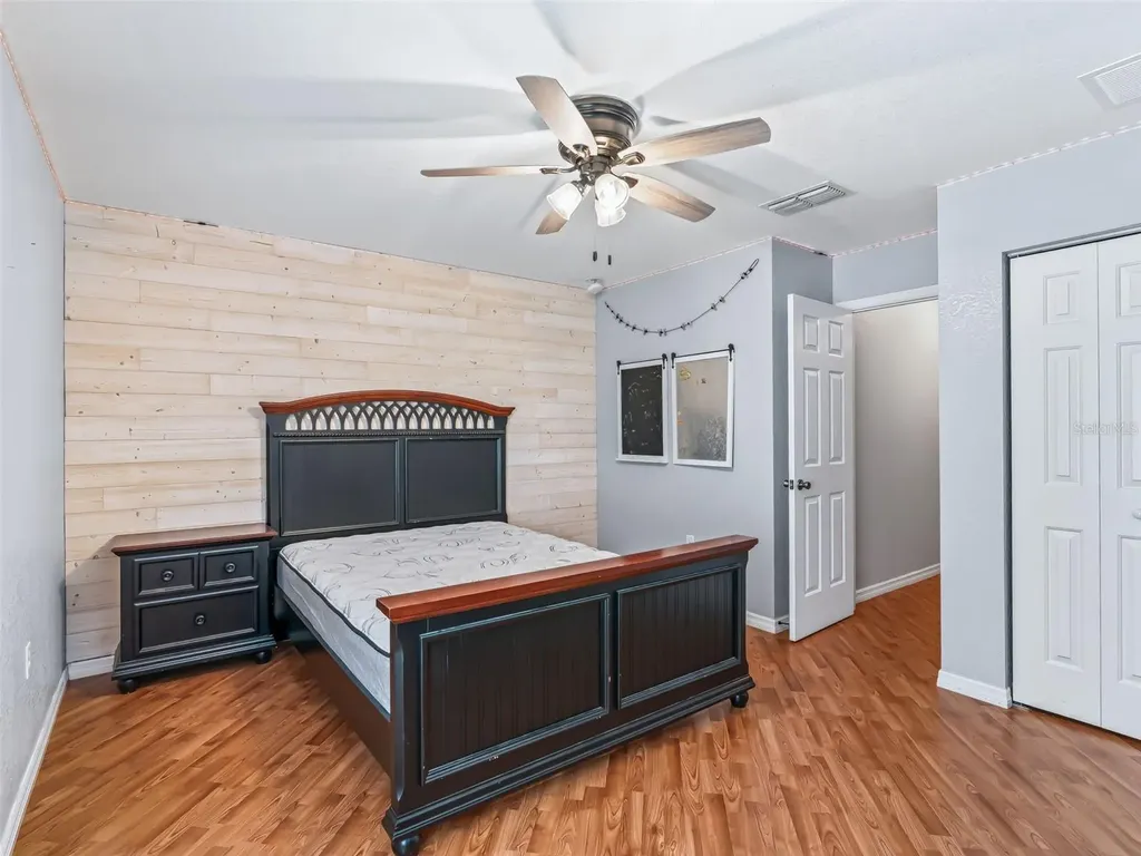 4942 NE 123rd Lane Oxford FL 34484