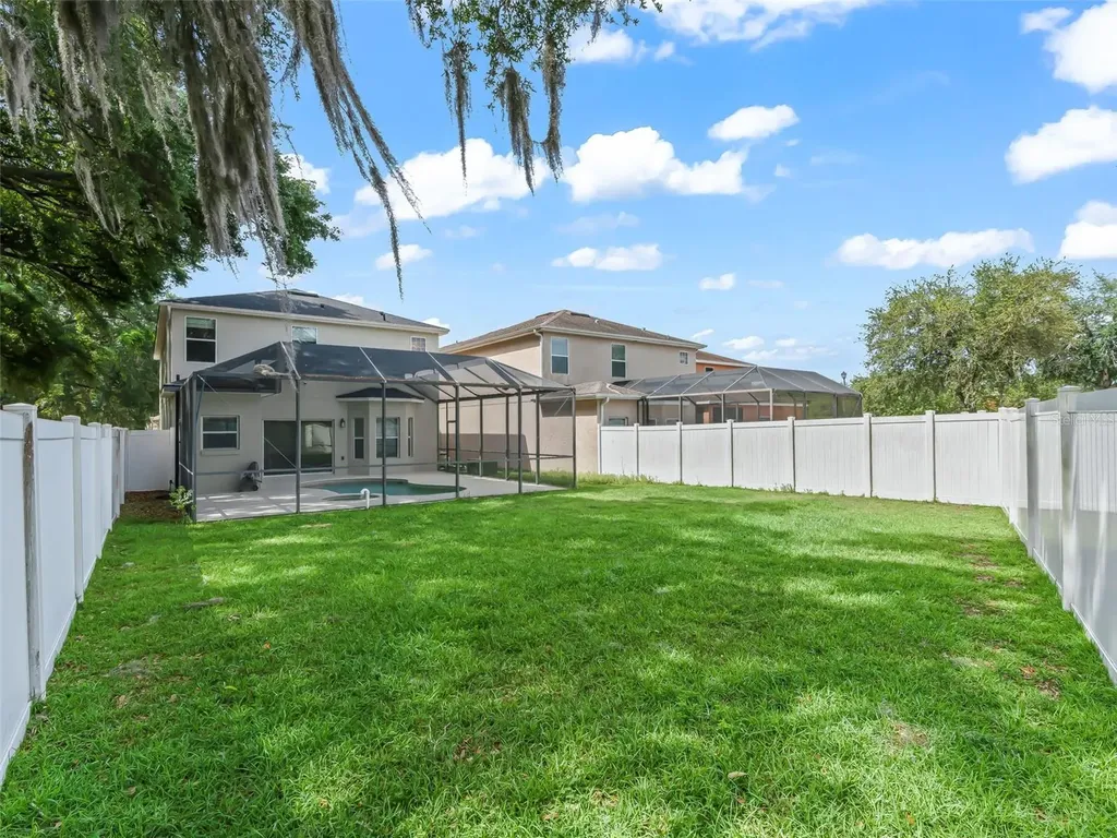 4942 NE 123rd Lane Oxford FL 34484