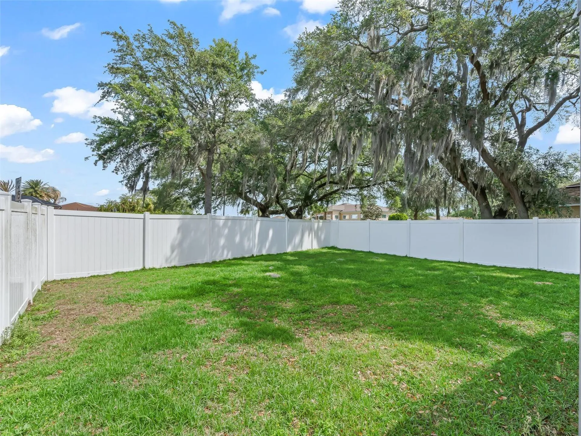 4942 NE 123rd Lane Oxford FL 34484