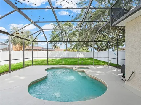 4942 NE 123rd Lane Oxford FL 34484