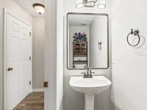 4942 NE 123rd Lane Oxford FL 34484