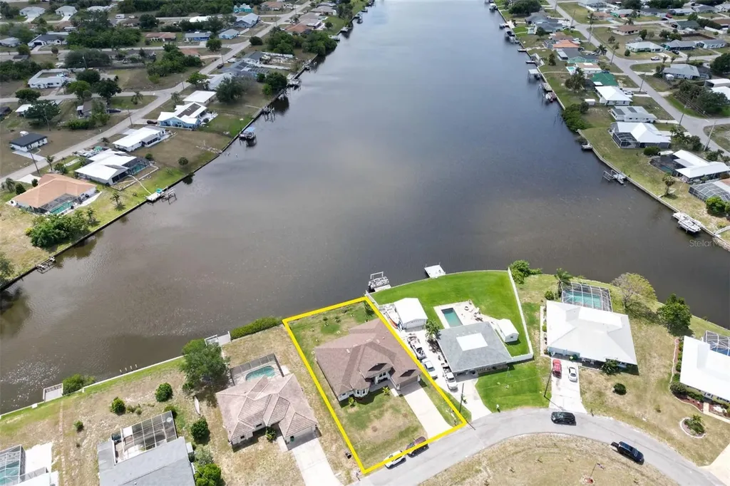 729 Crestview Circle NW Port Charlotte FL 33948