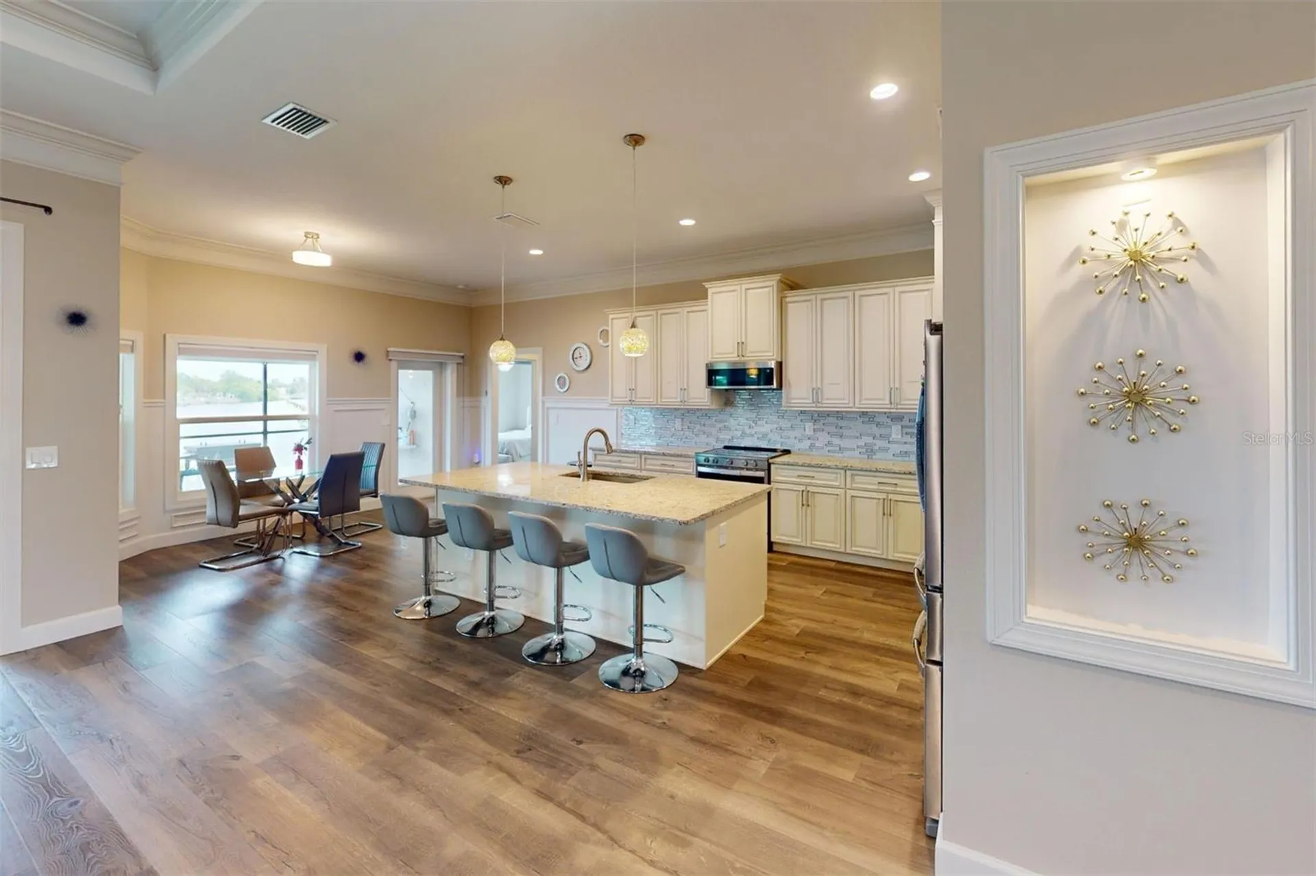 729 Crestview Circle NW Port Charlotte FL 33948