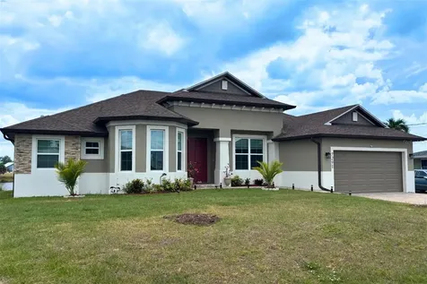 729 Crestview Circle NW Port Charlotte FL 33948