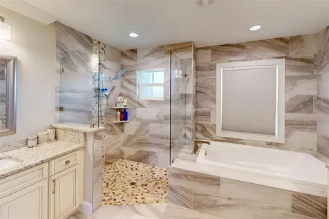 729 Crestview Circle NW Port Charlotte FL 33948