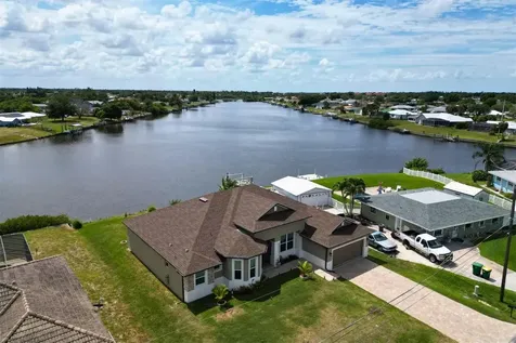 729 Crestview Circle NW Port Charlotte FL 33948