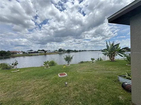 729 Crestview Circle NW Port Charlotte FL 33948