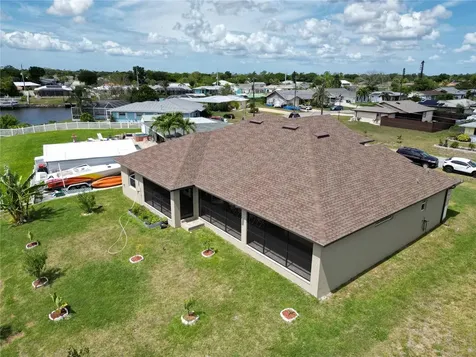 729 Crestview Circle NW Port Charlotte FL 33948