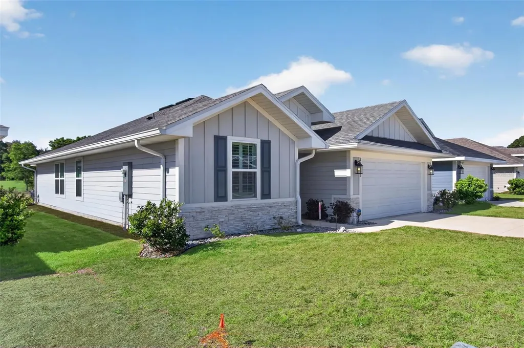 25013 SW 24th Place Newberry FL 32669