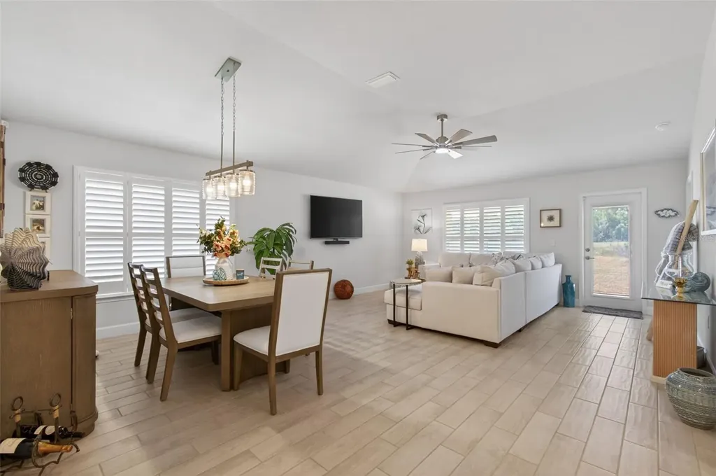 25013 SW 24th Place Newberry FL 32669
