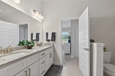 25013 SW 24th Place Newberry FL 32669