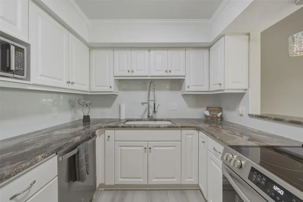1351 Gulf Boulevard Clearwater Beach FL 33767