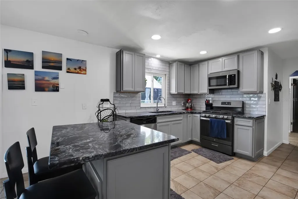 317 NW 7th Street Williston FL 32696