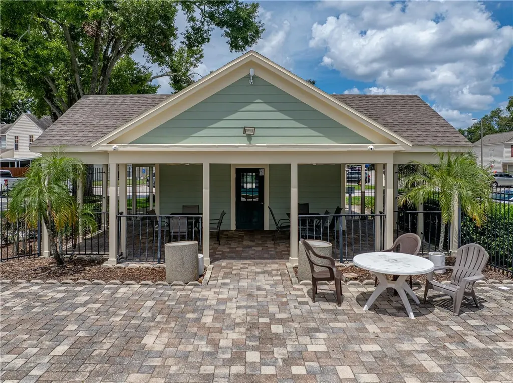 1816 Mill Run Circle Tampa FL 33613