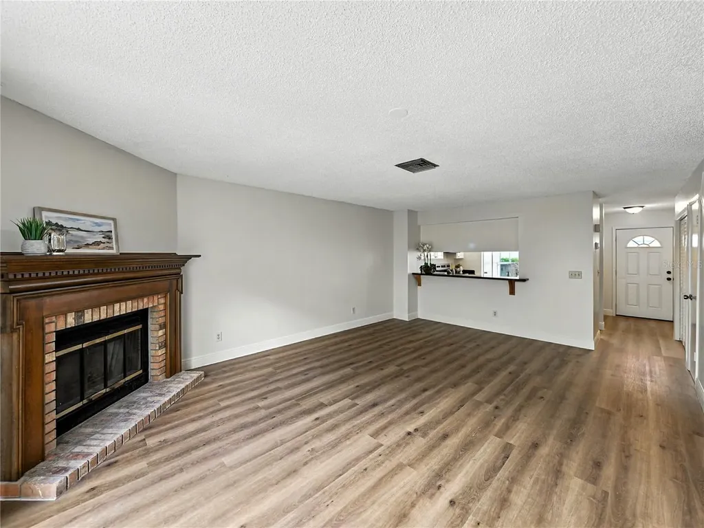 1816 Mill Run Circle Tampa FL 33613