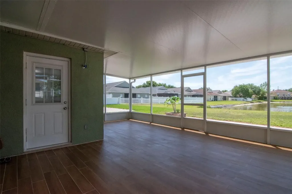 8408 Canterbury Lake Boulevard Tampa FL 33619
