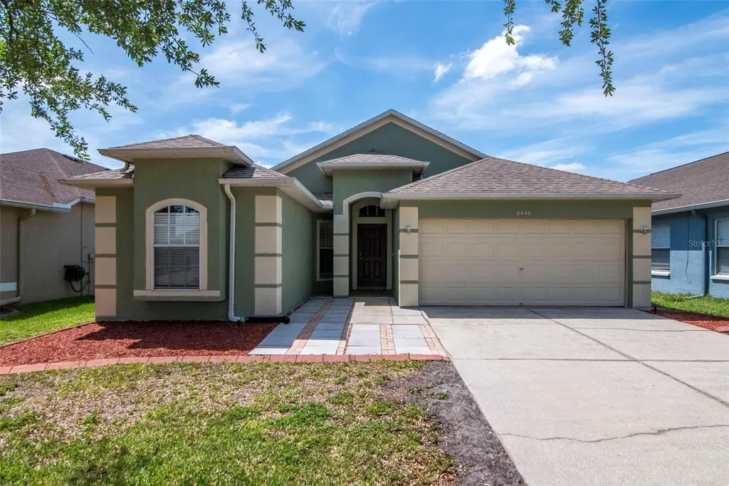 8408 Canterbury Lake Boulevard Tampa FL 33619